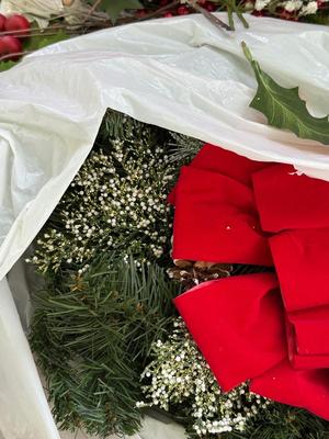 LOT 194P: Four Totes with Christmas Decor