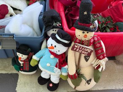 LOT 194P: Four Totes with Christmas Decor