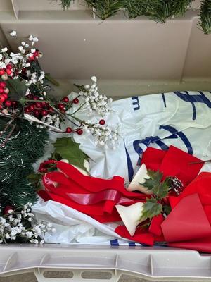 LOT 194P: Four Totes with Christmas Decor