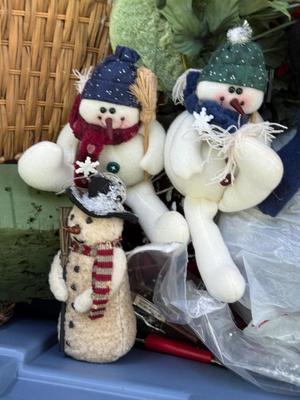 LOT 194P: Four Totes with Christmas Decor