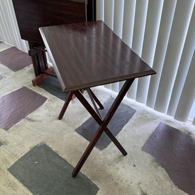 LOT 195P: Wooden TV Tray Table Set