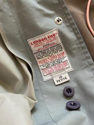 LOT 200L: Men’s Jackets: Fleet Street & London Fog