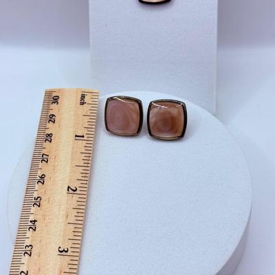 LOT 230J: Matching 925 Mother of Pearl Sterling Silver Necklace & Earring Set (19.22gtw)