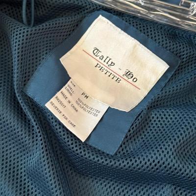LOT 231L: Ladies’ Windbreakers & Jackets: Tally Ho, Charter Club, Fleet Street Ltd, London Fog, Totes
