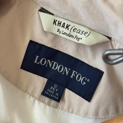 LOT 231L: Ladies’ Windbreakers & Jackets: Tally Ho, Charter Club, Fleet Street Ltd, London Fog, Totes
