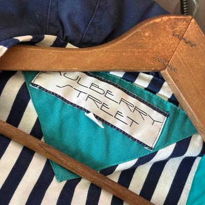 LOT 231L: Ladies’ Windbreakers & Jackets: Tally Ho, Charter Club, Fleet Street Ltd, London Fog, Totes
