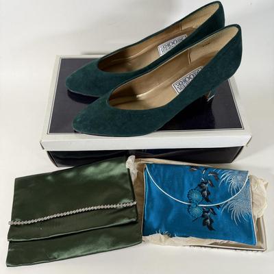 LOT 234L: Silk Bags w/ Jennifer Moore Suede Heels