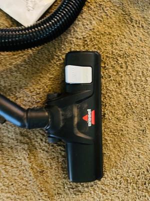 BISSEL ZING VACUUM CLEANER WITH ATTACHMENTS