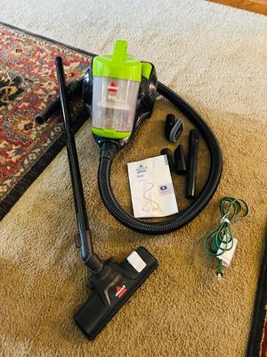 BISSEL ZING VACUUM CLEANER WITH ATTACHMENTS