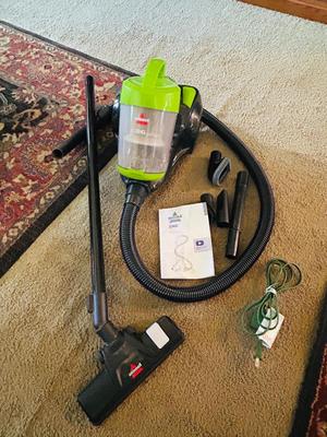 BISSEL ZING VACUUM CLEANER WITH ATTACHMENTS