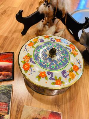 MISCELLANEOUS LOT OF RANDOM ITEMS