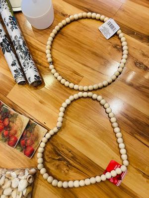 MISCELLANEOUS LOT OF RANDOM ITEMS