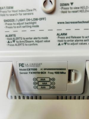 LACROSSE TECHNOLOGIES INDOOR/OUTDOOR WEATHER STATION