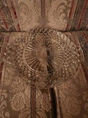 Glass Plate w/ Diamond Pattern