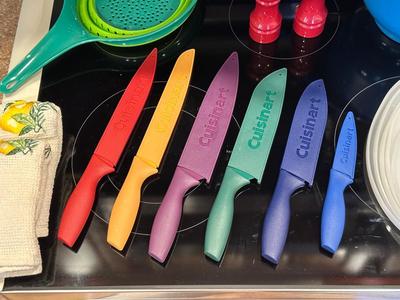 SET OF CUISINART CUTLERY, MIXING BOWLS AND MORE