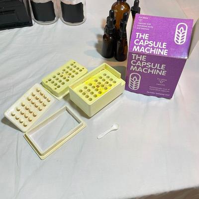 Apothecary Jars, Rack & Capsule Machine (LR-SS)