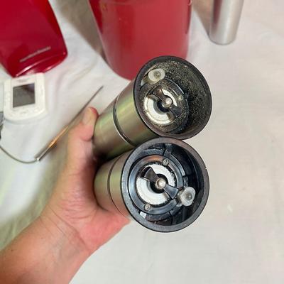 Red Cuisinart & KitchenAid Utensils & Stainless Gadgets (K-SS)