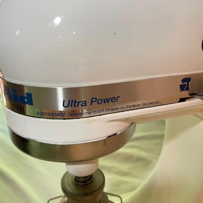 Classic White KitchenAid Mixer (K-SS)