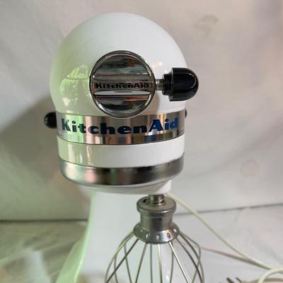 Classic White KitchenAid Mixer (K-SS)