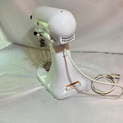 Classic White KitchenAid Mixer (K-SS)