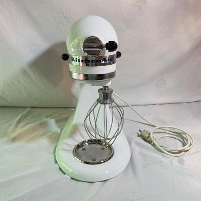 Classic White KitchenAid Mixer (K-SS)