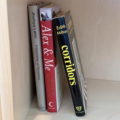 Hardcover Novels & Biographies, incl. Autographs & 1st Editions (D-HS)