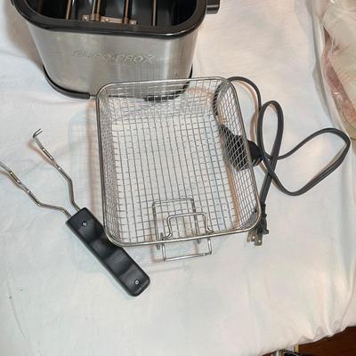 Food Saver, Cuisinart Toaster Oven, Immersion Blender & More (L-SS)