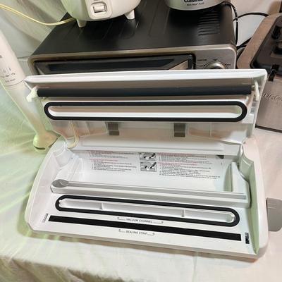 Food Saver, Cuisinart Toaster Oven, Immersion Blender & More (L-SS)