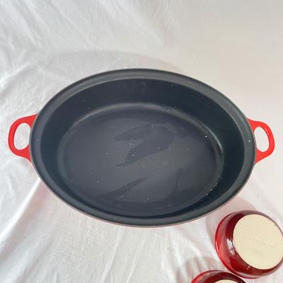 Le Creuset Cast Iron Roasting Pan and Soup Bowls (K-SS