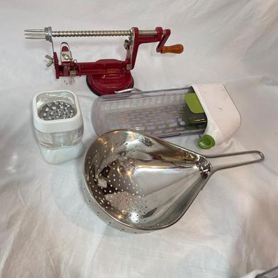 Manual Kitchen Gadgets (P-SS)