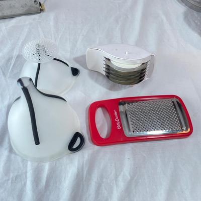 Manual Kitchen Gadgets (P-SS)