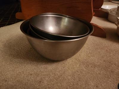 Metal Bowl Set