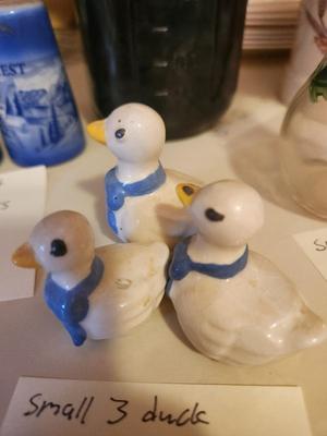 Small Duck Figurines