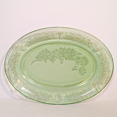 LOT 209: Uranium Glass Serving Platters (2) and Four Plates