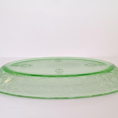 LOT 209: Uranium Glass Serving Platters (2) and Four Plates