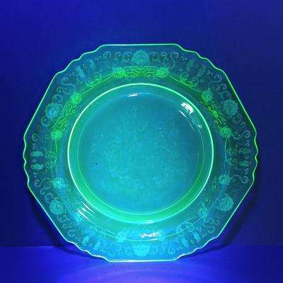 LOT 209: Uranium Glass Serving Platters (2) and Four Plates