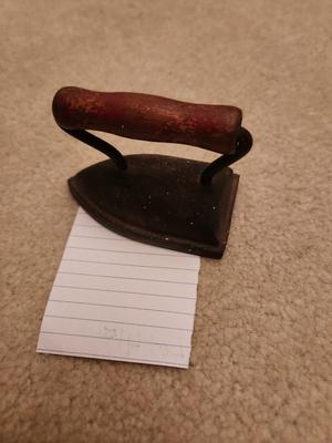 Mini Metal Iron