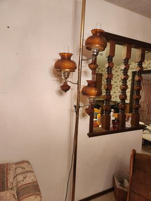 Ceiling to Floor Lamp
