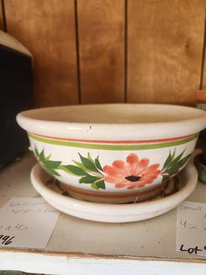 White Pot w/ Pink Flowerz