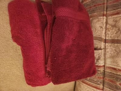 Red Towel Set