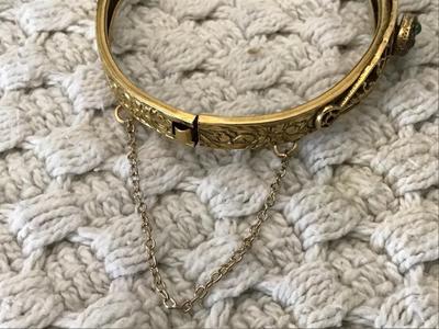 Victorian Style Locking Hinged Bracelet