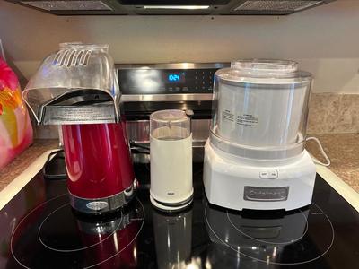 AIR POPCORN POPPER, BRAUN COFFEE BEAN GRINDER AND CUISINART YOGURT/ICE CREAM/SORBET MAKER