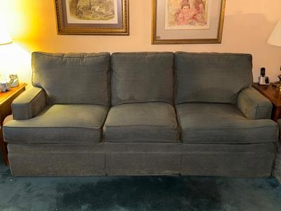 Sale Photo Thumbnail #111: Please see all pictures as they are the best representation of the items. The pictures show condition and what is included in the lot. All items unless noted, are pre-owned and have been used. *If you purchase furniture, you MUST bring help. We do not all