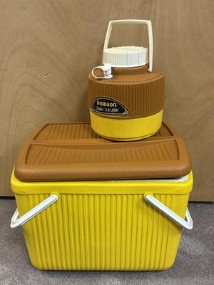 Sale Photo Thumbnail #209: Please see all pictures as they are the best representation of the items. The pictures show condition and what is included in the lot. All items unless noted, are pre-owned and have been used. *If you purchase furniture, you MUST bring help. We do not all