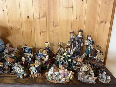 Sale Photo Thumbnail #213: Please see all pictures as they are the best representation of the items. The pictures show condition and what is included in the lot. All items unless noted, are pre-owned and have been used. *If you purchase furniture, you MUST bring help. We do not all