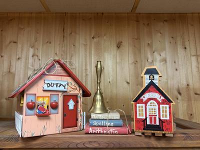 Sale Photo Thumbnail #229: Please see all pictures as they are the best representation of the items. The pictures show condition and what is included in the lot. All items unless noted, are pre-owned and have been used. *If you purchase furniture, you MUST bring help. We do not all