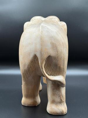 Hand carved elephant--4" tall