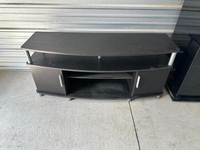 MEDIA STAND AND A STEREO STAND