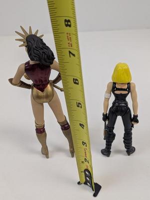The Tick Captain Liberty 6.5" Action Figure N2 Toys 2001 & Warrior Nun Areala Shotgun Mary Action Figure 1997 Antarctic Press