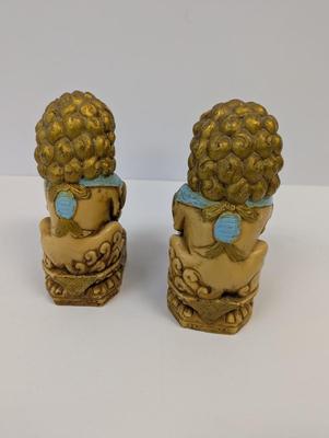 Vintage Chinese Foo Dog Statues Set Of 2 Resin Statues